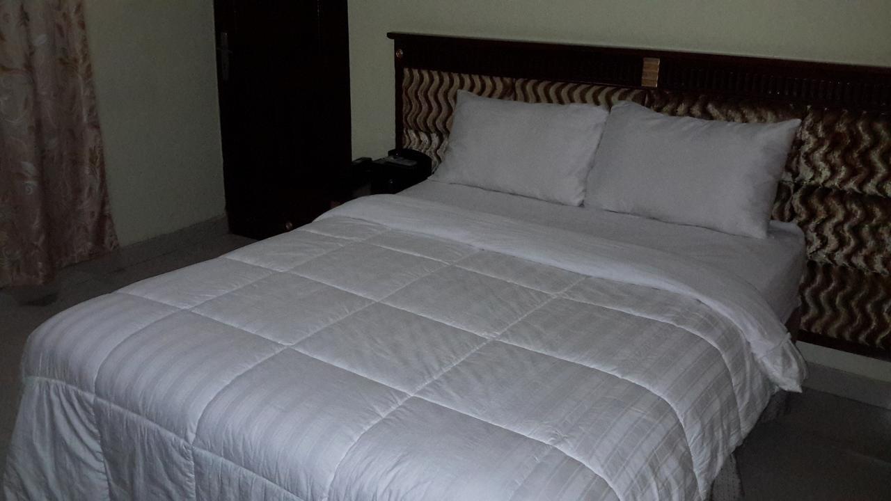 My Choice Hotel Tema Bagian luar foto